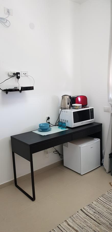 Private Bed/Bathroom In ネタニア エクステリア 写真
